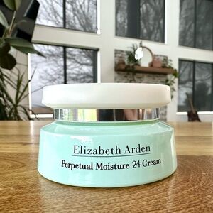 Elizabeth Arden Perpetual Moisture 24 Cream